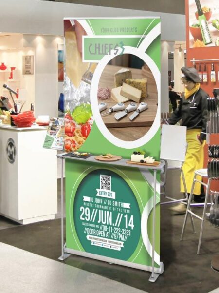 Roll Up con mesa de madera